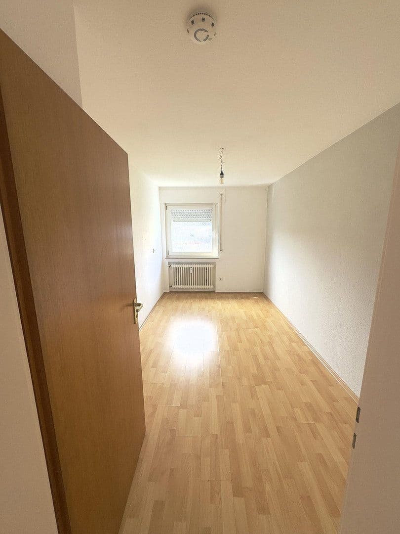 Prenájom bytu 4-izbový 75 m², Korb, Bádensko-Wurttembersko Prenájom bytu 4-izbový 75 m², Korb, Bádensko-Wurttembersko