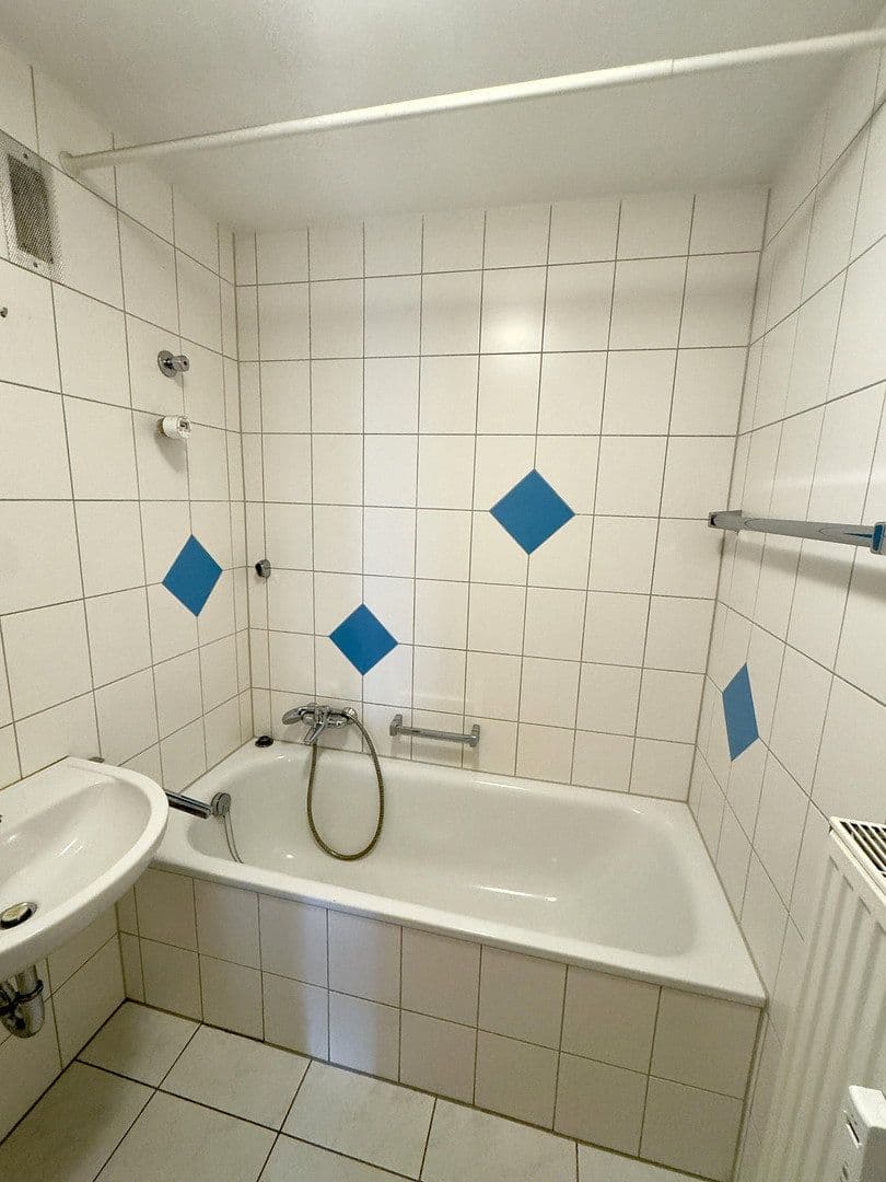Prenájom bytu 4-izbový 75 m², Korb, Bádensko-Wurttembersko Prenájom bytu 4-izbový 75 m², Korb, Bádensko-Wurttembersko