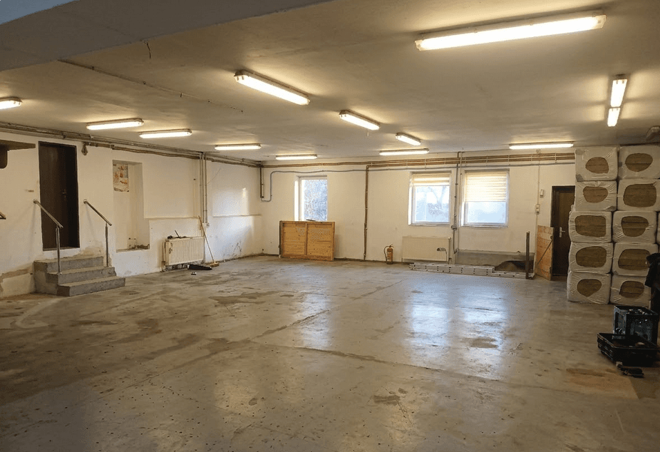 Prenájom nebytového priestoru 340 m², Arnstadt, Durínsko Prenájom nebytového priestoru 340 m², Arnstadt, Durínsko