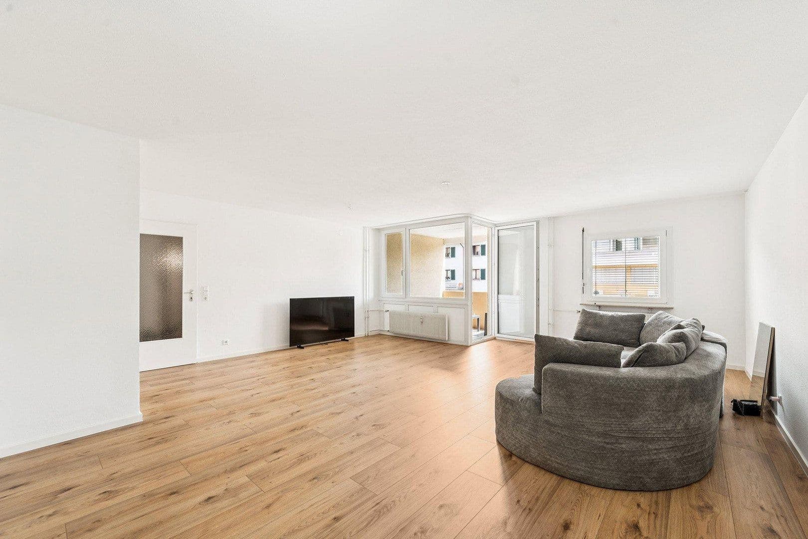 Prenájom bytu 2-izbový 82 m², Hauptstrasse 160, Weil am Rhein, Bádensko-Wurttembersko Prenájom bytu 2-izbový 82 m², Hauptstrasse 160, Weil am Rhein, Bádensko-Wurttembersko