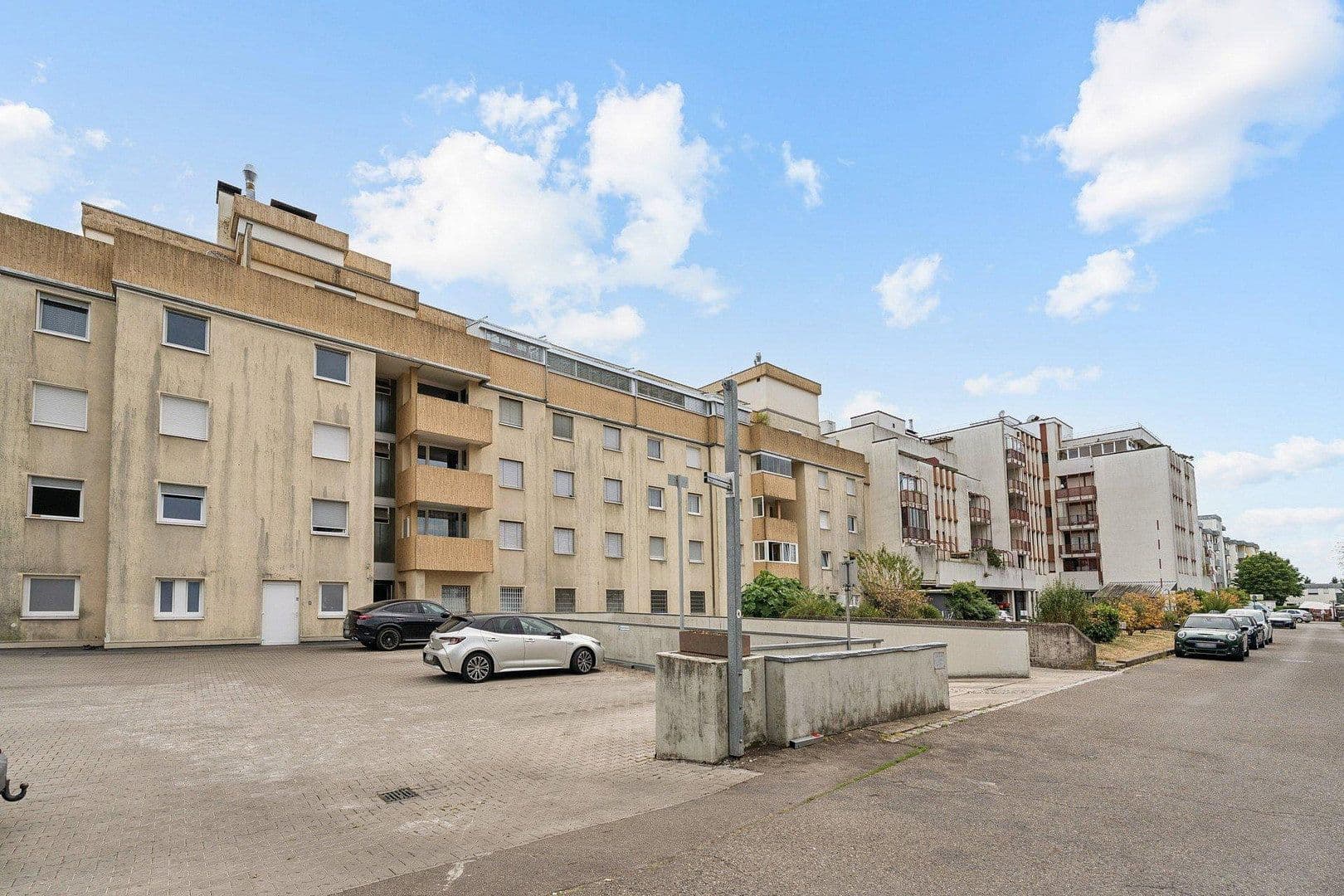 Prenájom bytu 2-izbový 82 m², Hauptstrasse 160, Weil am Rhein, Bádensko-Wurttembersko Prenájom bytu 2-izbový 82 m², Hauptstrasse 160, Weil am Rhein, Bádensko-Wurttembersko