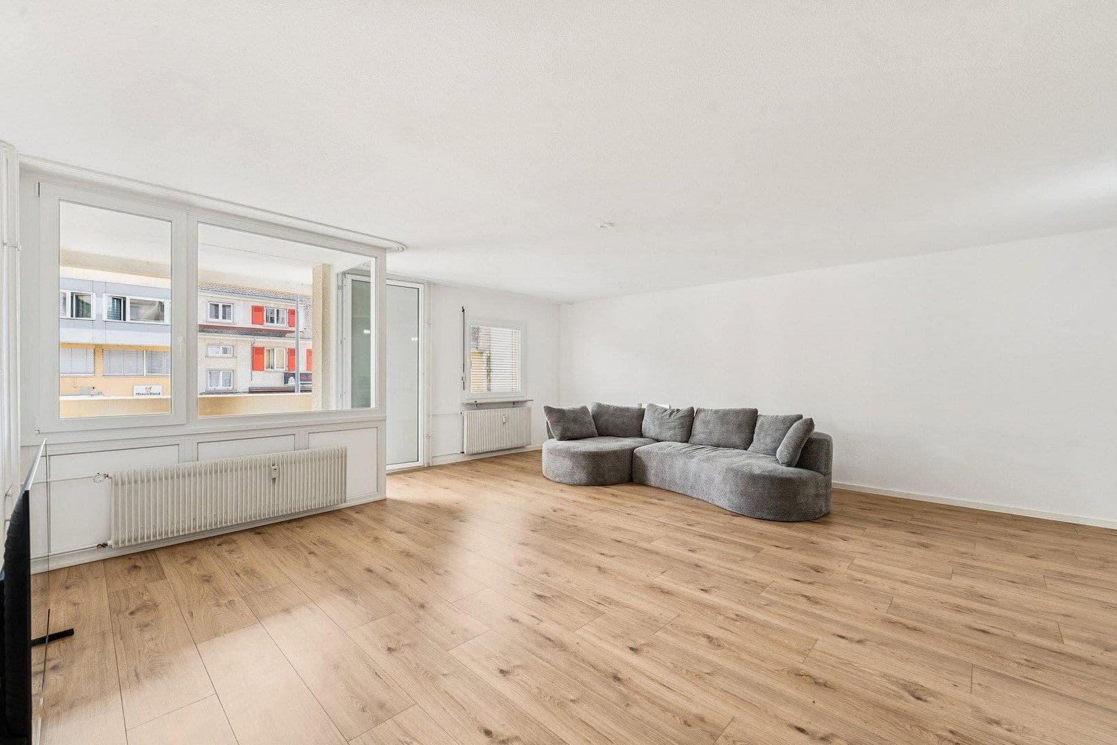 Prenájom bytu 2-izbový 82 m², Hauptstrasse 160, Weil am Rhein, Bádensko-Wurttembersko Prenájom bytu 2-izbový 82 m², Hauptstrasse 160, Weil am Rhein, Bádensko-Wurttembersko