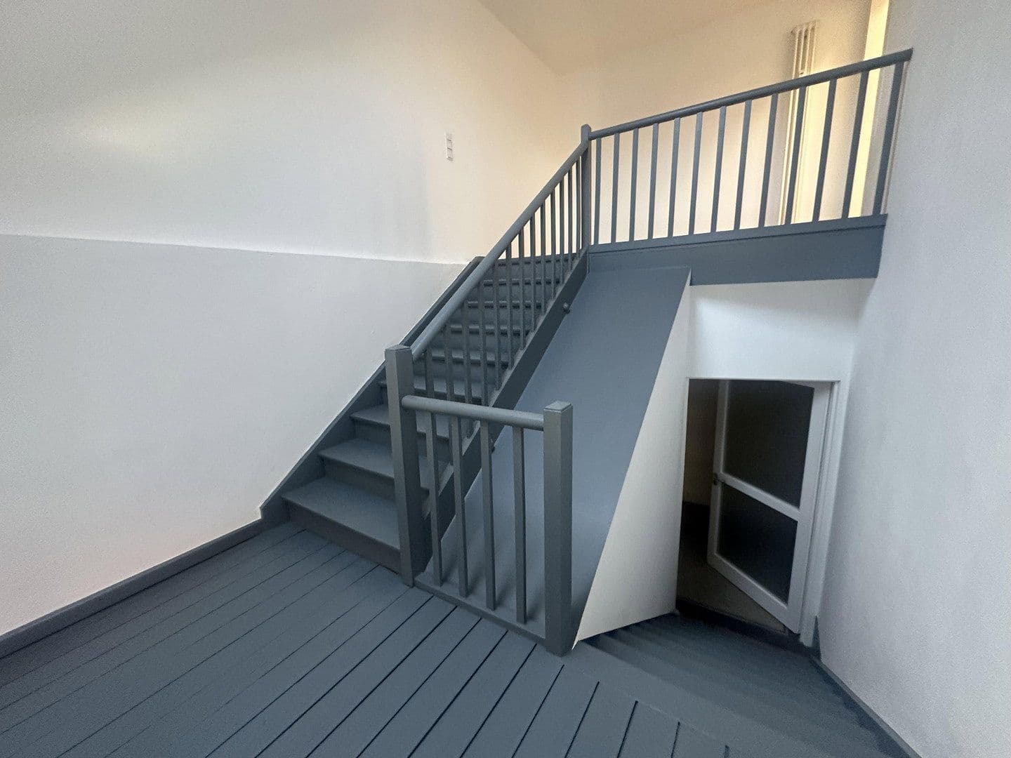 Prenájom bytu 4-izbový 132 m², Mannheim, Bádensko-Wurttembersko Prenájom bytu 4-izbový 132 m², Mannheim, Bádensko-Wurttembersko