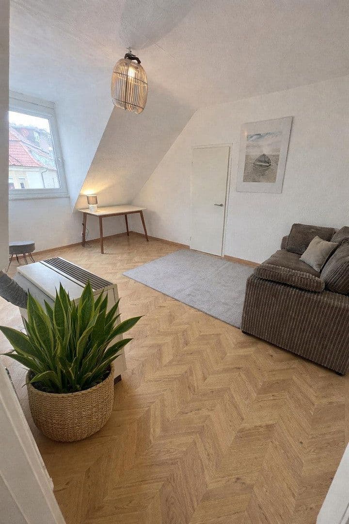 Prenájom bytu 2-izbový 41 m², Stuttgart, Bádensko-Wurttembersko Prenájom bytu 2-izbový 41 m², Stuttgart, Bádensko-Wurttembersko