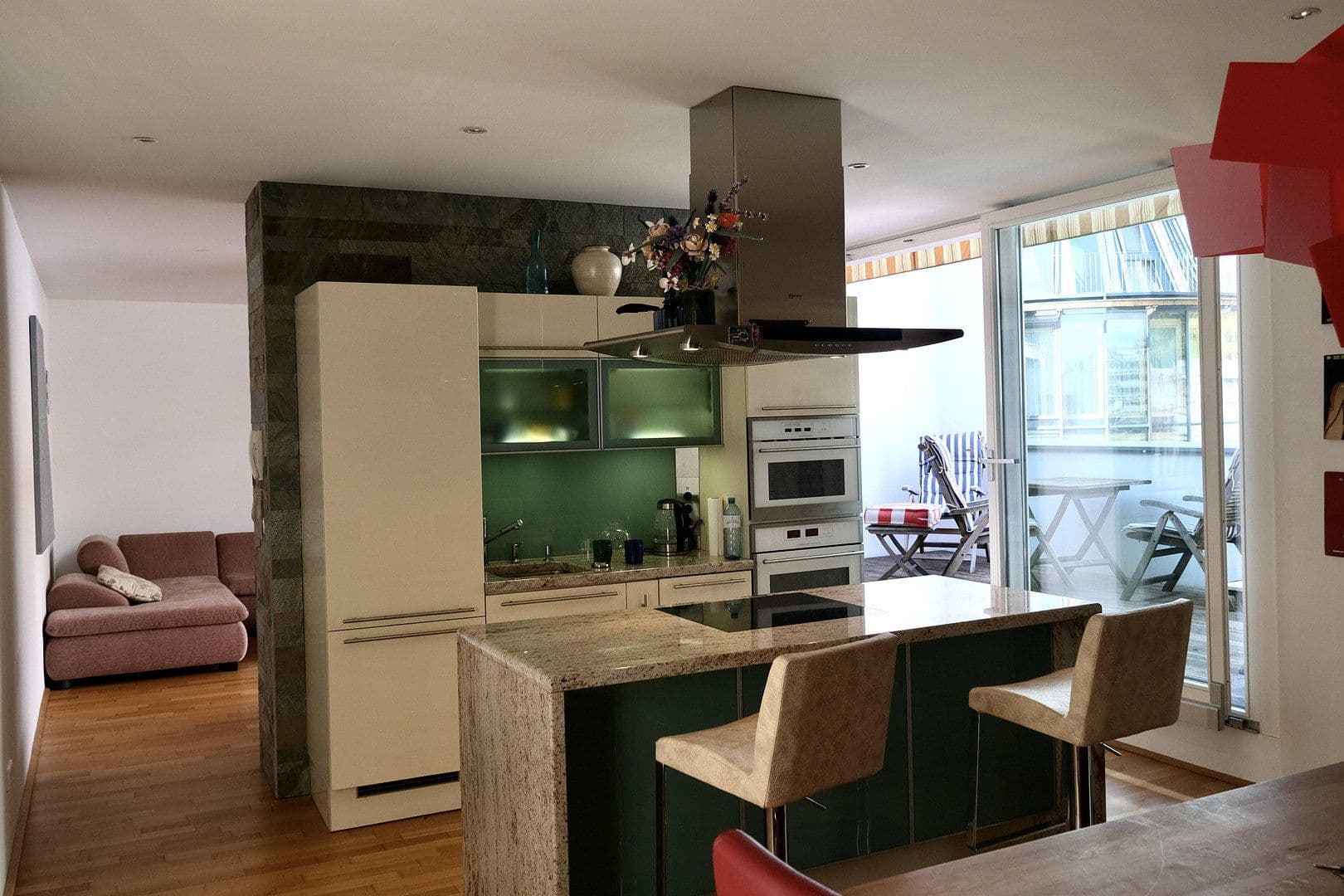 Prenájom bytu 3-izbový 77 m², Fürstenweg 5, Innsbruck, Tirolsko Prenájom bytu 3-izbový 77 m², Fürstenweg 5, Innsbruck, Tirolsko