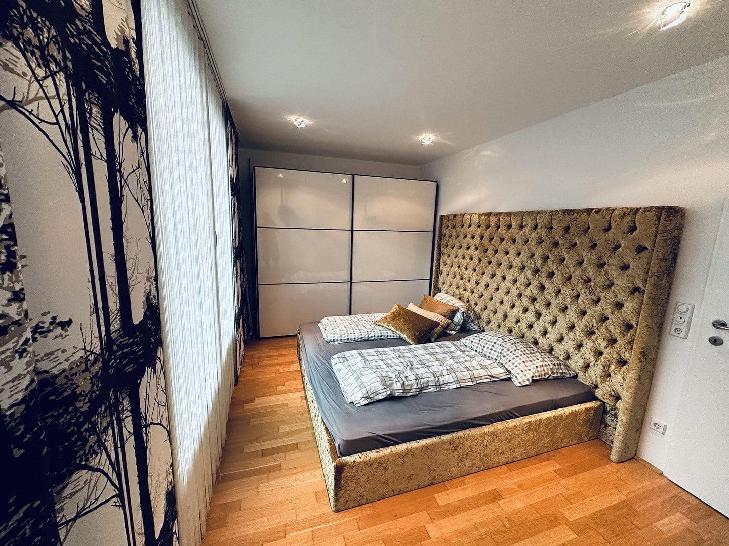 Prenájom bytu 3-izbový 77 m², Fürstenweg 5, Innsbruck, Tirolsko Prenájom bytu 3-izbový 77 m², Fürstenweg 5, Innsbruck, Tirolsko