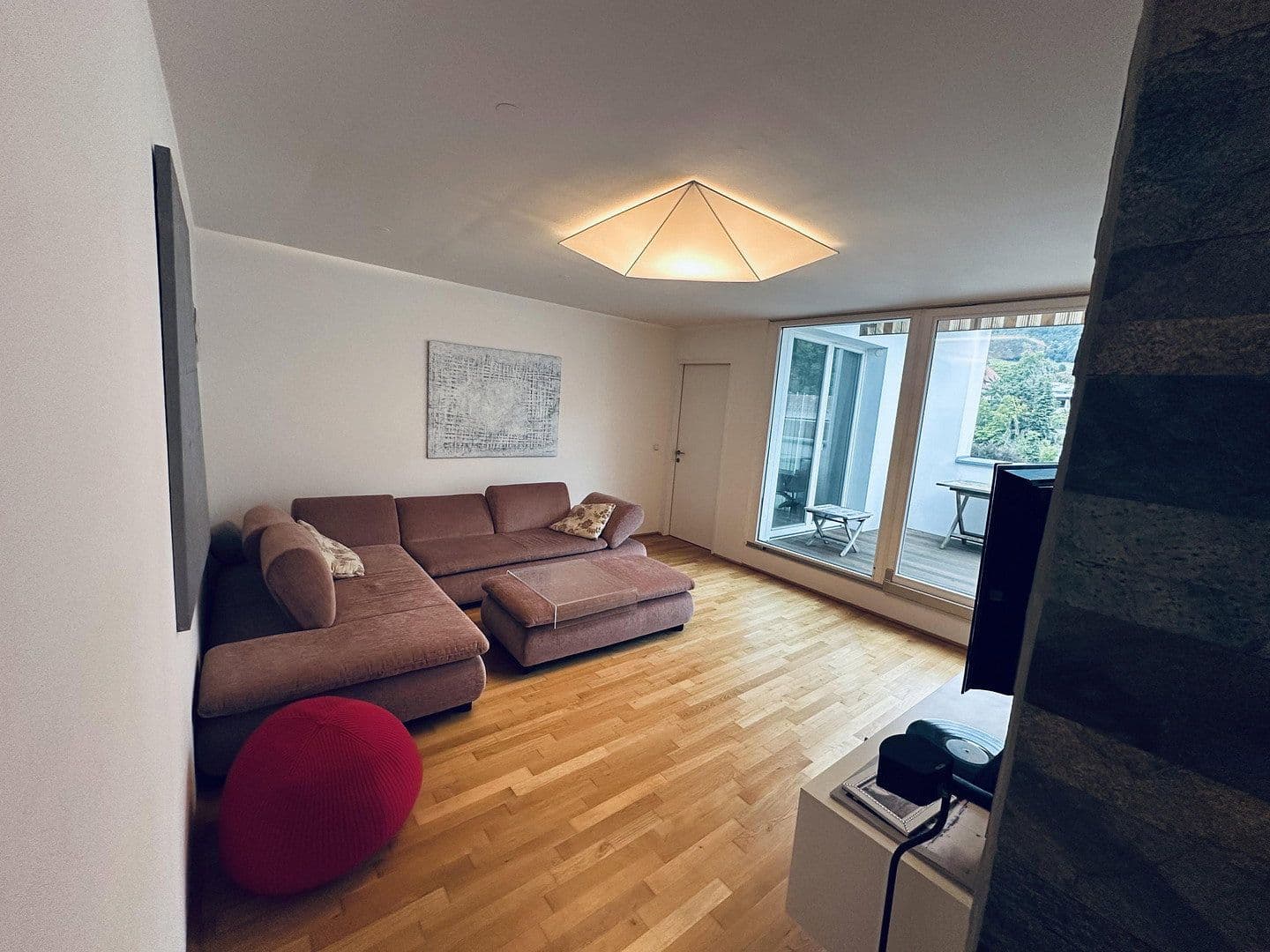 Prenájom bytu 3-izbový 77 m², Fürstenweg 5, Innsbruck, Tirolsko Prenájom bytu 3-izbový 77 m², Fürstenweg 5, Innsbruck, Tirolsko