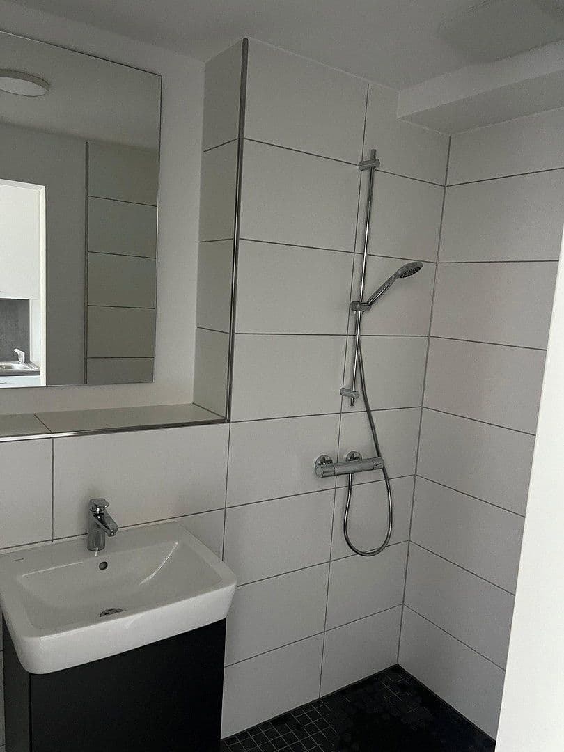 Prenájom bytu 1-izbový 22 m², Lyoner Straße 11 / 11a, Frankfurt am Main-Niederrad, Hesensko Prenájom bytu 1-izbový 22 m², Lyoner Straße 11 / 11a, Frankfurt am Main-Niederrad, Hesensko