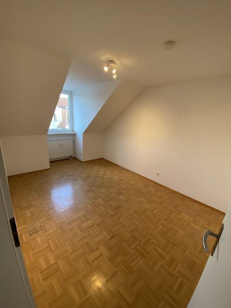 Prenájom bytu 3-izbový 70 m², Karlsbader Strasse 32, Erding, Bavorsko Prenájom bytu 3-izbový 70 m², Karlsbader Strasse 32, Erding, Bavorsko