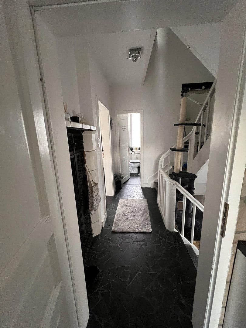 Prenájom bytu 5-izbový 96 m², Richardstr. 5, Schwerte, Severné Porýnie - Westfálsko Prenájom bytu 5-izbový 96 m², Richardstr. 5, Schwerte, Severné Porýnie - Westfálsko