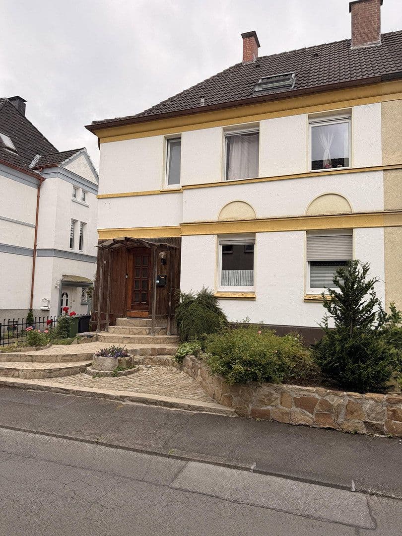 Prenájom bytu 5-izbový 96 m², Richardstr. 5, Schwerte, Severné Porýnie - Westfálsko Prenájom bytu 5-izbový 96 m², Richardstr. 5, Schwerte, Severné Porýnie - Westfálsko