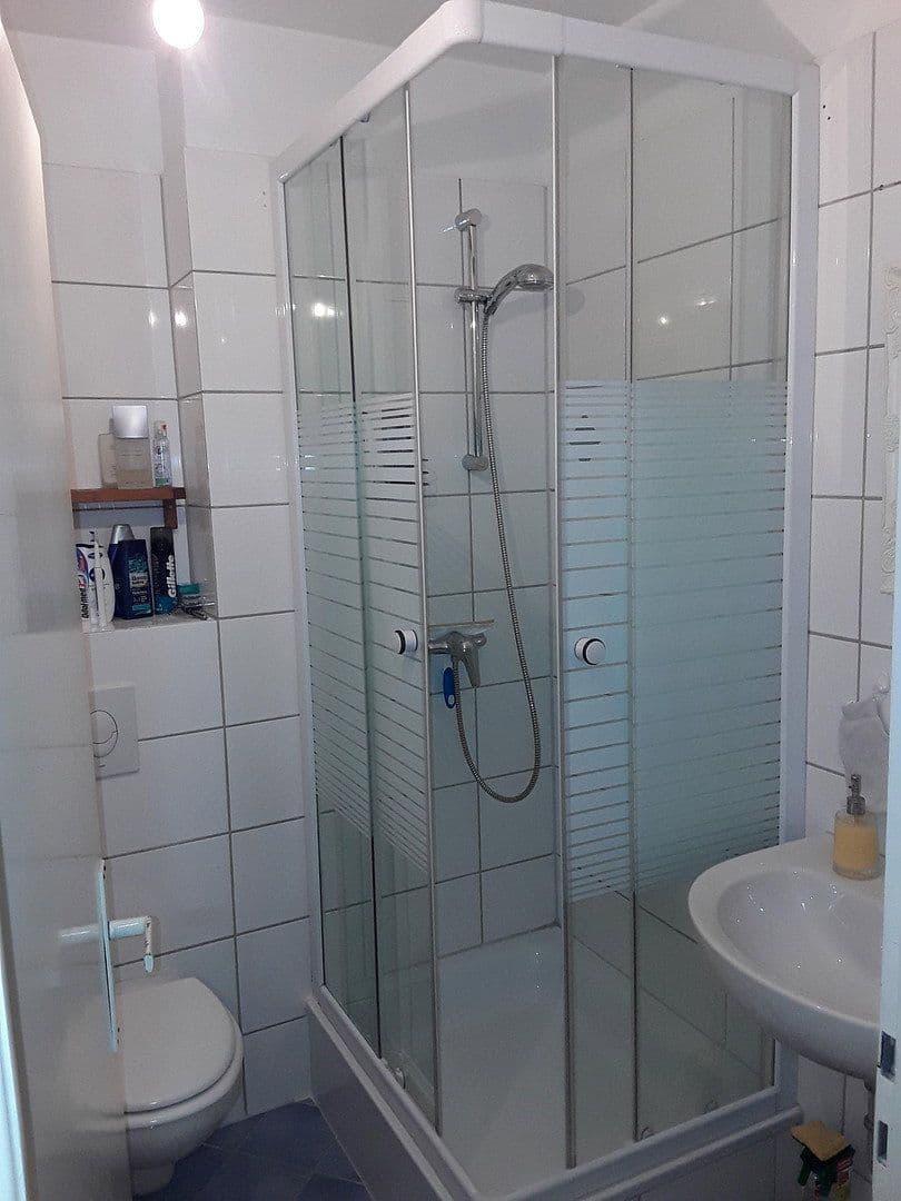 Prenájom bytu 3-izbový 57 m², Grabenstr.115, Duisburg, Severné Porýnie - Westfálsko Prenájom bytu 3-izbový 57 m², Grabenstr.115, Duisburg, Severné Porýnie - Westfálsko