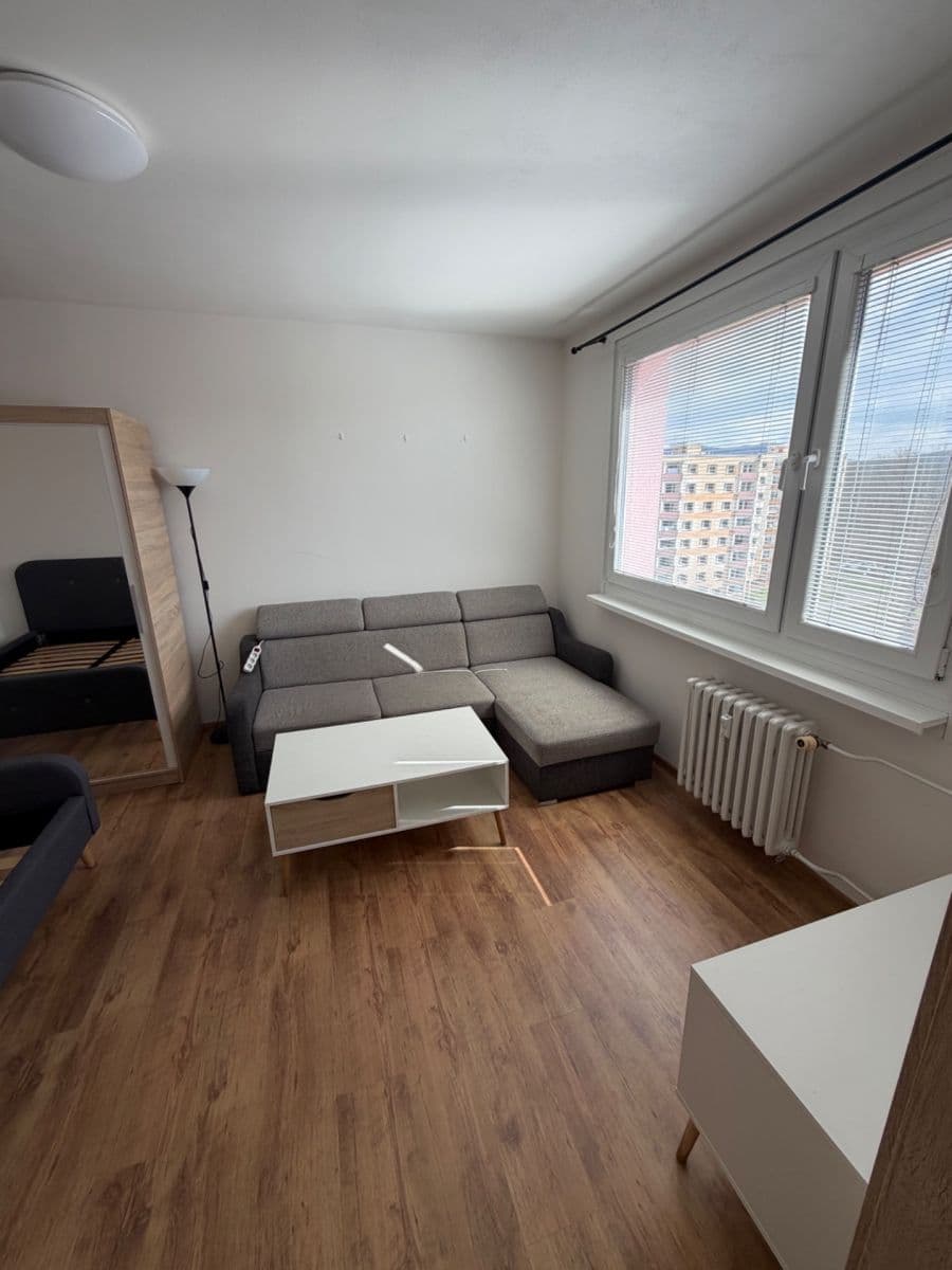 Prenájom bytu 1-izbový 35 m², Peškova, Ústí nad Labem, Ústecký kraj Prenájom bytu 1-izbový 35 m², Peškova, Ústí nad Labem, Ústecký kraj