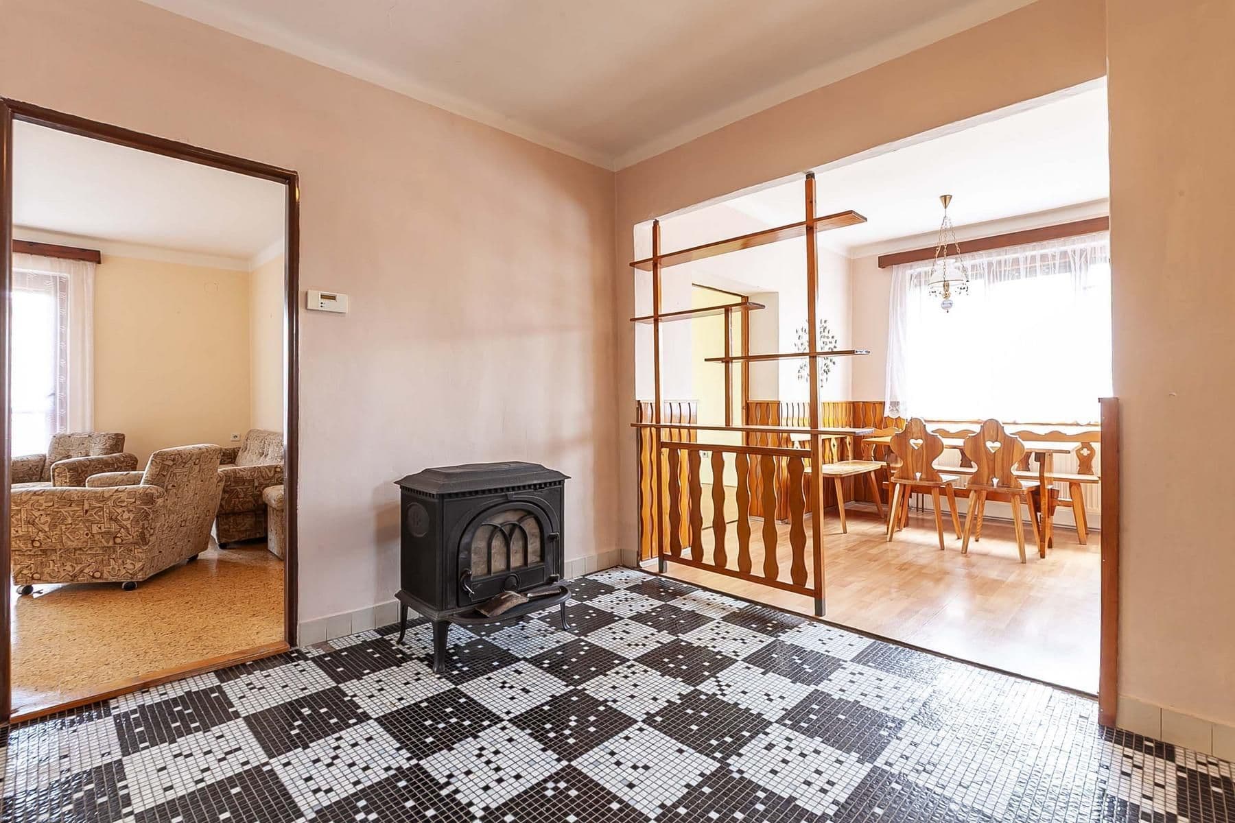 Predaj domu 270 m², pozemek 784 m², B. Němcové, Uhlířské Janovice, Středočeský kraj Predaj domu 270 m², pozemek 784 m², B. Němcové, Uhlířské Janovice, Středočeský kraj