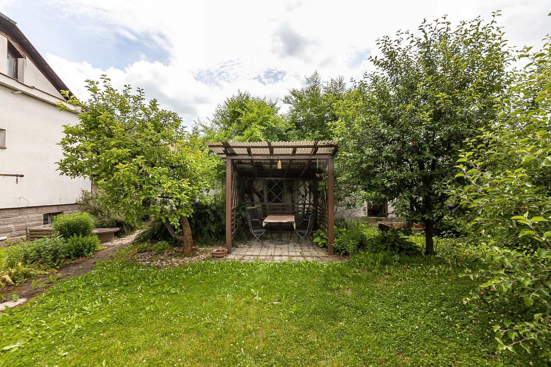 Predaj domu 270 m², pozemek 784 m², B. Němcové, Uhlířské Janovice, Středočeský kraj Predaj domu 270 m², pozemek 784 m², B. Němcové, Uhlířské Janovice, Středočeský kraj