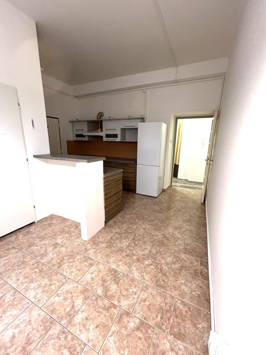 Prenájom bytu 3-izbový 75 m², Kandertova, Praha, Praha Prenájom bytu 3-izbový 75 m², Kandertova, Praha, Praha
