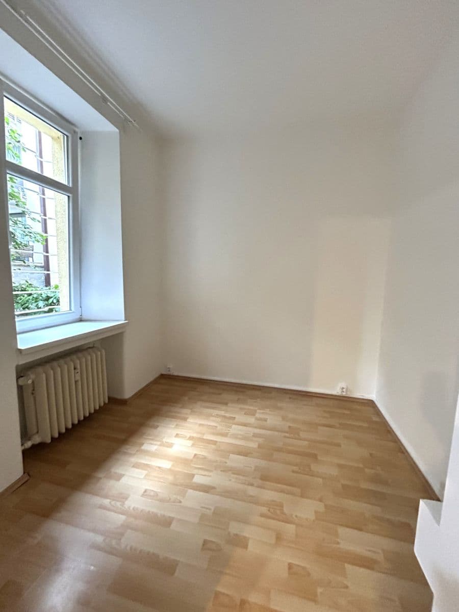 Prenájom bytu 3-izbový 75 m², Kandertova, Praha, Praha Prenájom bytu 3-izbový 75 m², Kandertova, Praha, Praha