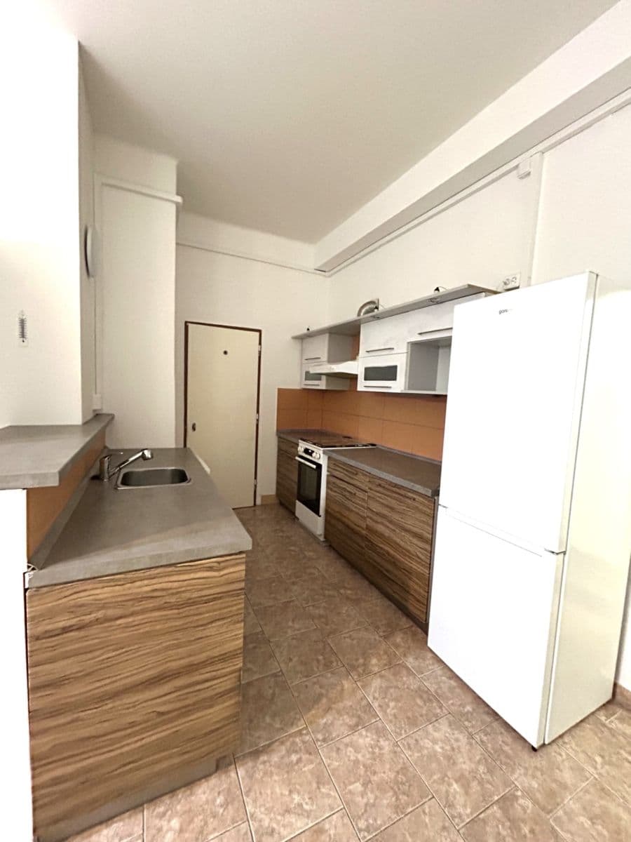 Prenájom bytu 3-izbový 75 m², Kandertova, Praha, Praha Prenájom bytu 3-izbový 75 m², Kandertova, Praha, Praha