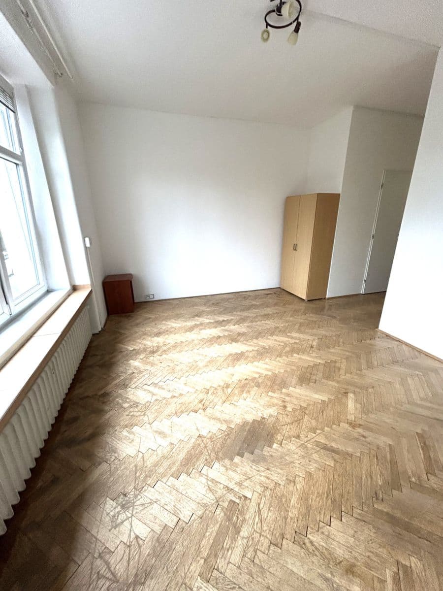 Prenájom bytu 3-izbový 75 m², Kandertova, Praha, Praha Prenájom bytu 3-izbový 75 m², Kandertova, Praha, Praha