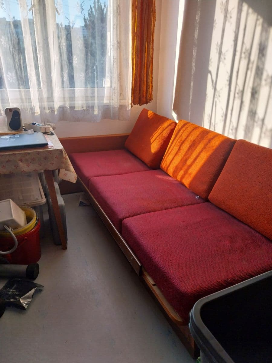 Prenájom bytu 3-izbový 80 m², Proutěná, Praha, Praha Prenájom bytu 3-izbový 80 m², Proutěná, Praha, Praha