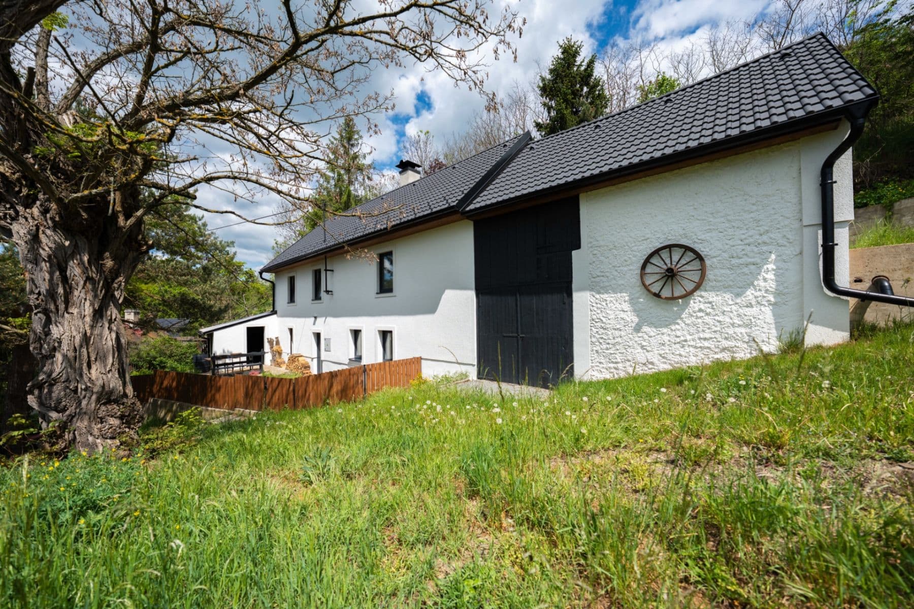 Predaj domu 100 m², pozemek 386 m², Velká Lečice, Středočeský kraj Predaj domu 100 m², pozemek 386 m², Velká Lečice, Středočeský kraj
