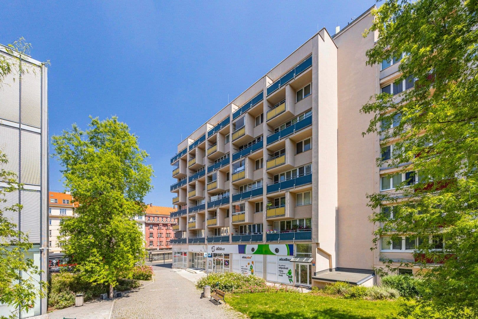 Prenájom bytu 3-izbový 75 m², Banskobystrická, Praha, Praha Prenájom bytu 3-izbový 75 m², Banskobystrická, Praha, Praha