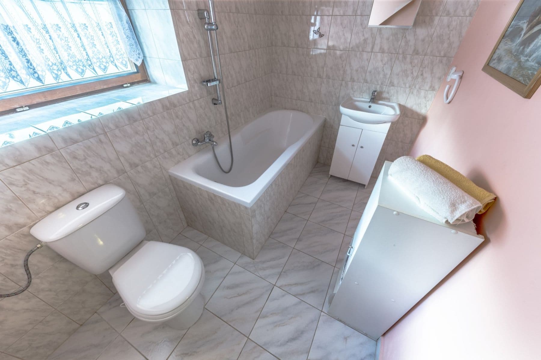 Predaj rekreačného objektu 170 m², pozemek 890 m², Srní, Plzeňský kraj Predaj rekreačného objektu 170 m², pozemek 890 m², Srní, Plzeňský kraj