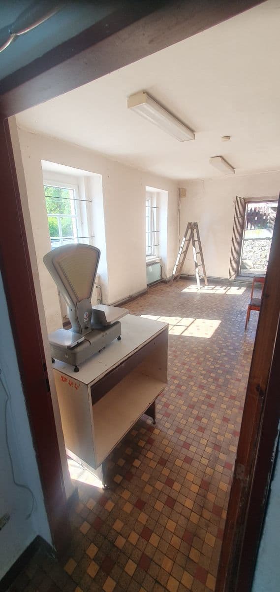 Prenájom nebytového priestoru 76 m², Libouchec, Ústecký kraj Prenájom nebytového priestoru 76 m², Libouchec, Ústecký kraj