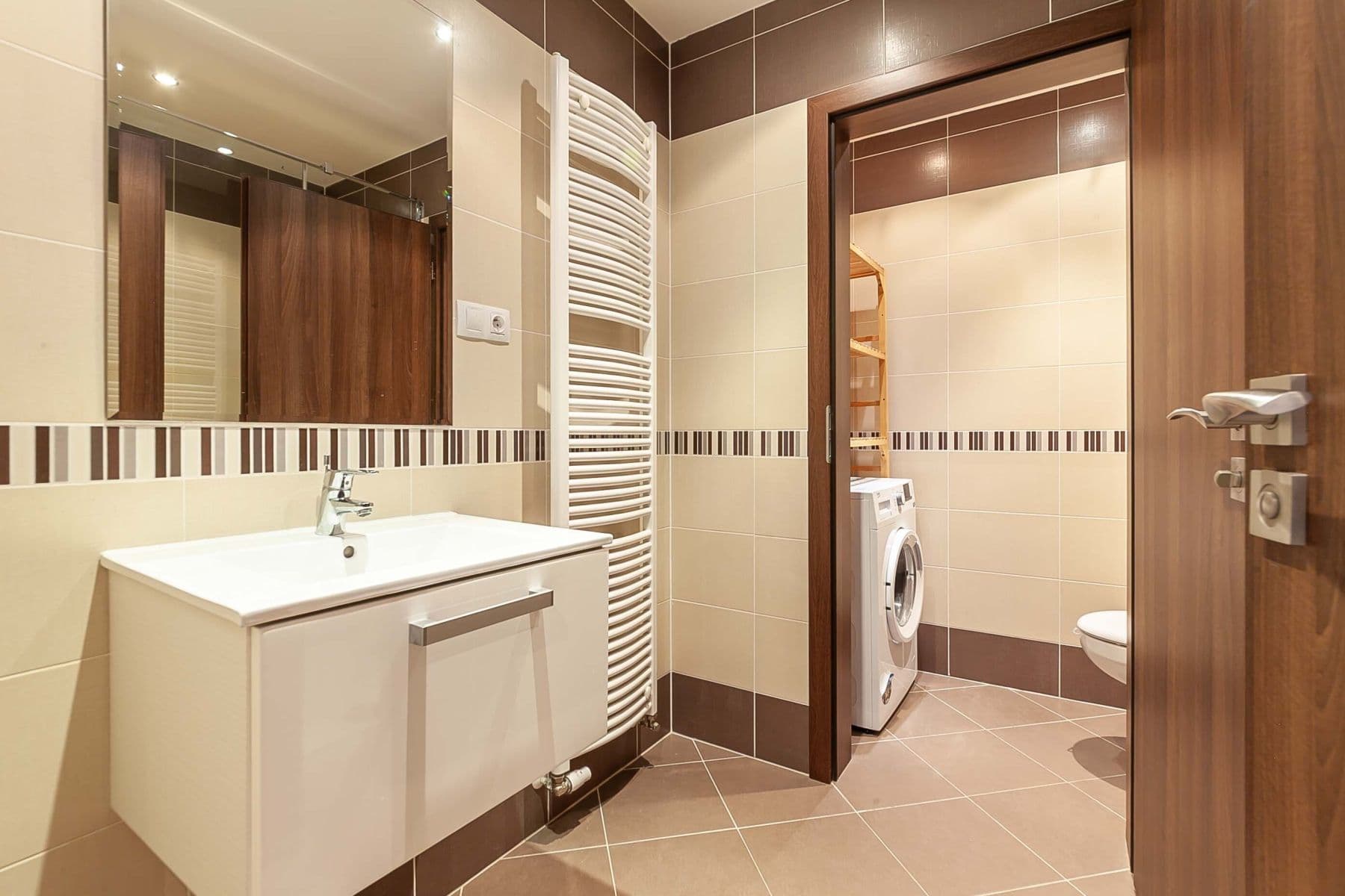 Predaj bytu 2-izbový 65 m², Mantovská, Praha, Praha Predaj bytu 2-izbový 65 m², Mantovská, Praha, Praha