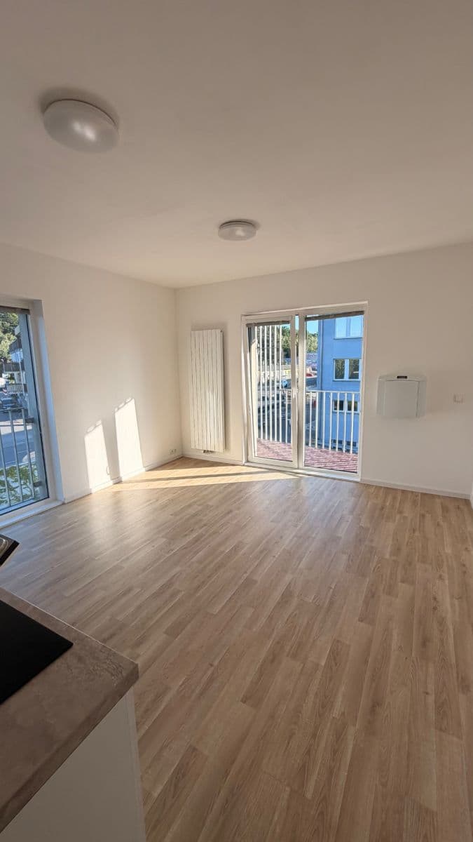 Prenájom bytu 2-izbový 43 m², Novovysočanská, Praha, Praha Prenájom bytu 2-izbový 43 m², Novovysočanská, Praha, Praha
