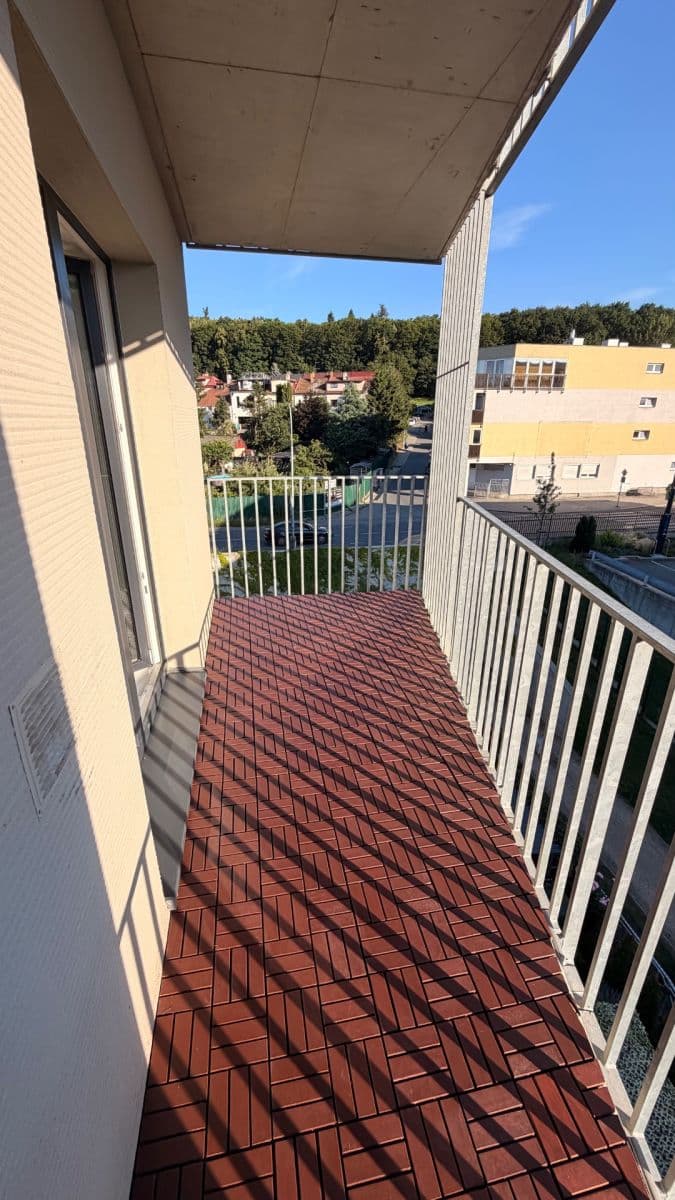 Prenájom bytu 2-izbový 43 m², Novovysočanská, Praha, Praha Prenájom bytu 2-izbový 43 m², Novovysočanská, Praha, Praha