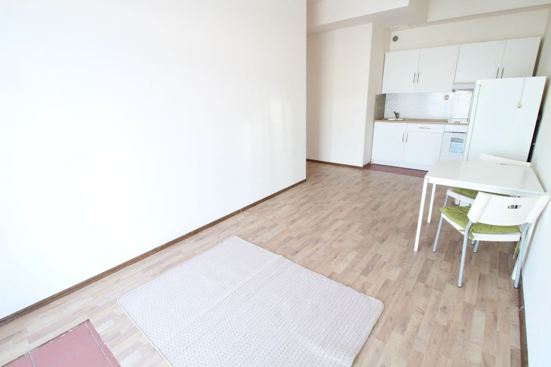 Prenájom bytu 2-izbový 41 m², Komenského, Šestajovice, Středočeský kraj Prenájom bytu 2-izbový 41 m², Komenského, Šestajovice, Středočeský kraj