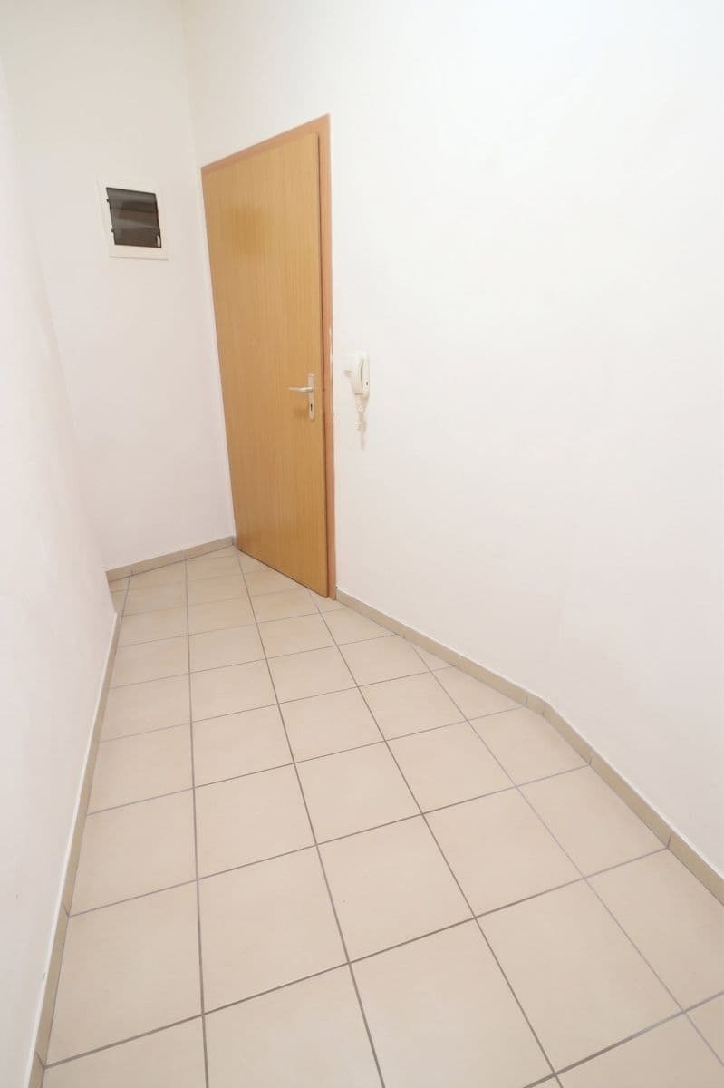 Prenájom bytu 2-izbový 41 m², Komenského, Šestajovice, Středočeský kraj Prenájom bytu 2-izbový 41 m², Komenského, Šestajovice, Středočeský kraj