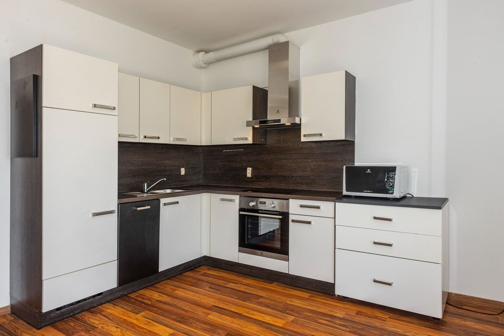 Prenájom bytu 2-izbový 50 m², Počernická, Praha, Praha Prenájom bytu 2-izbový 50 m², Počernická, Praha, Praha