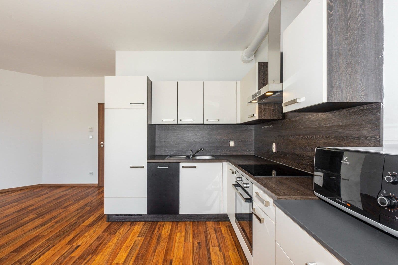 Prenájom bytu 2-izbový 50 m², Počernická, Praha, Praha Prenájom bytu 2-izbový 50 m², Počernická, Praha, Praha