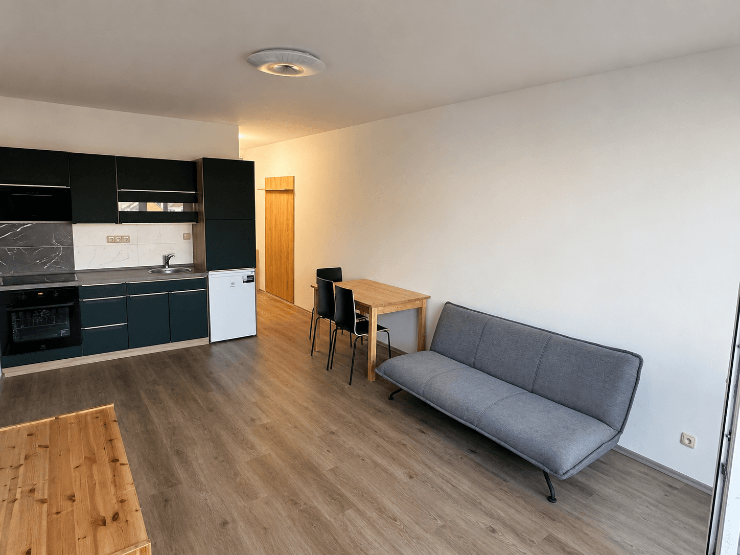 Prenájom bytu 1-izbový 35 m², Brožíkova, Hradec Králové, Královéhradecký kraj Prenájom bytu 1-izbový 35 m², Brožíkova, Hradec Králové, Královéhradecký kraj