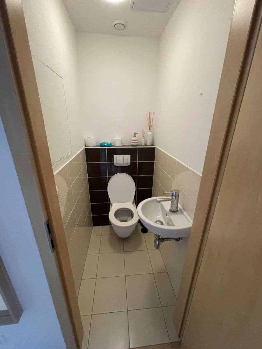 Prenájom bytu 2-izbový 51 m², Zelnice II, Slavkov u Brna, Jihomoravský kraj Prenájom bytu 2-izbový 51 m², Zelnice II, Slavkov u Brna, Jihomoravský kraj