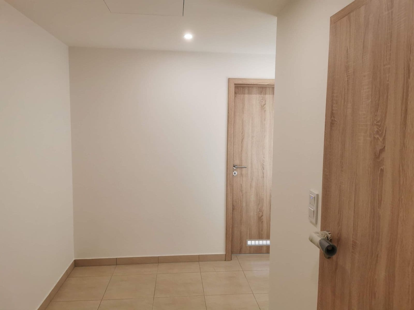 Prenájom bytu 2-izbový 44 m², Františka Diviše, Praha, Praha Prenájom bytu 2-izbový 44 m², Františka Diviše, Praha, Praha