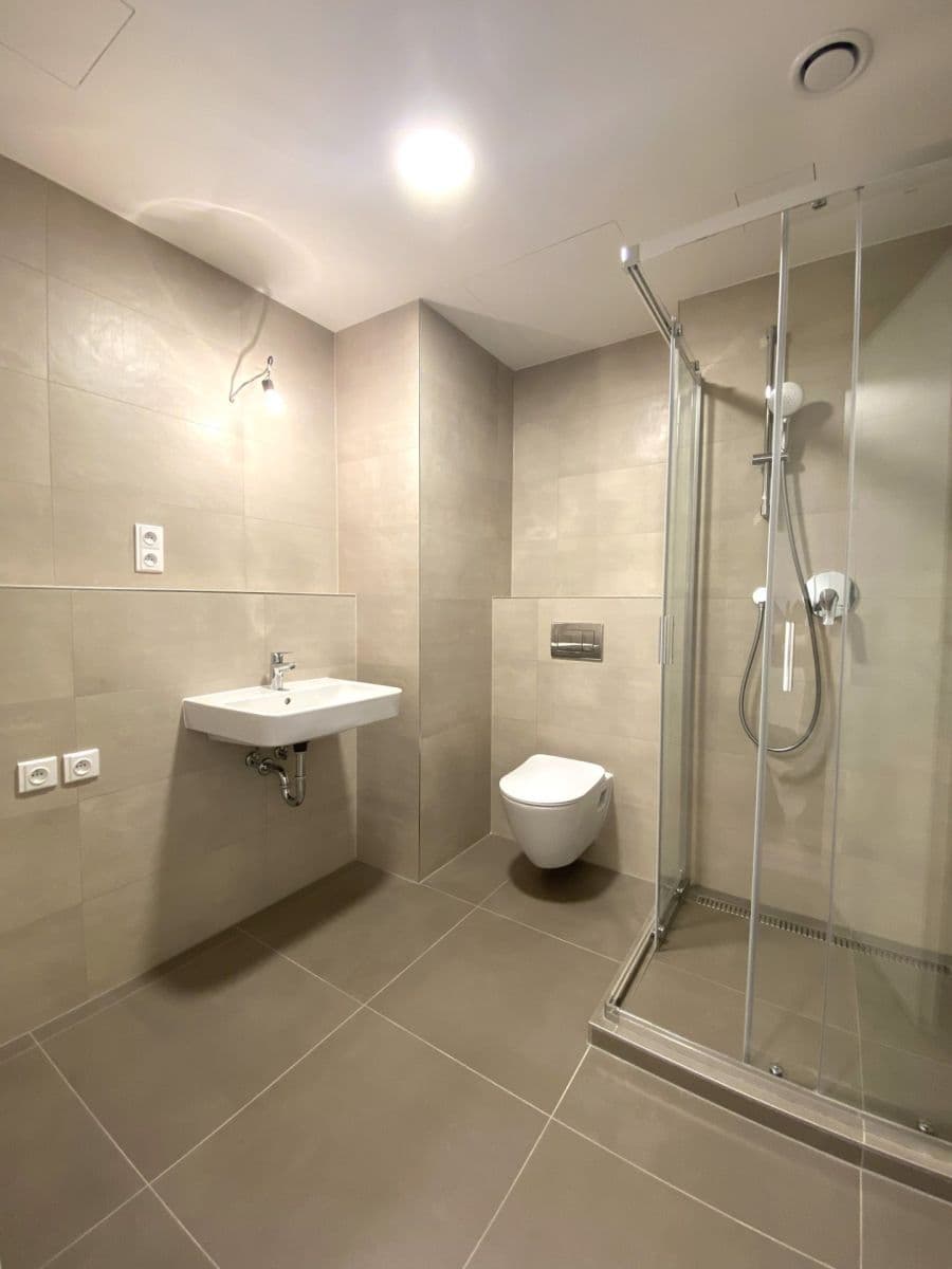Prenájom bytu 1-izbový 31 m², Nebřenická, Praha, Praha Prenájom bytu 1-izbový 31 m², Nebřenická, Praha, Praha
