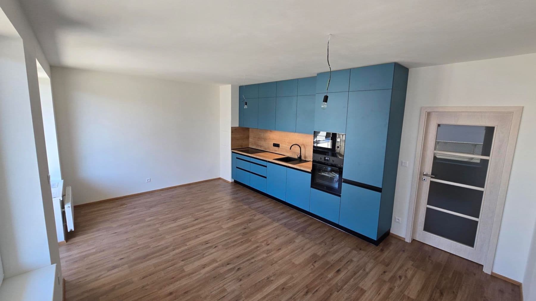 Prenájom bytu 2-izbový 58 m², Nová Tesla, Pardubice, Pardubický kraj Prenájom bytu 2-izbový 58 m², Nová Tesla, Pardubice, Pardubický kraj