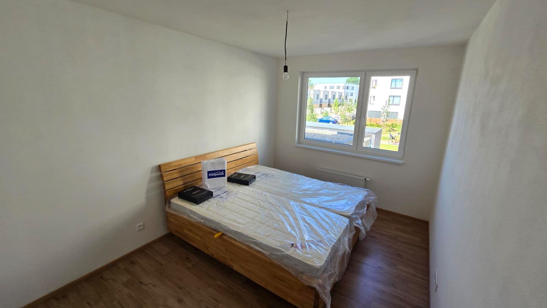 Prenájom bytu 2-izbový 58 m², Nová Tesla, Pardubice, Pardubický kraj Prenájom bytu 2-izbový 58 m², Nová Tesla, Pardubice, Pardubický kraj