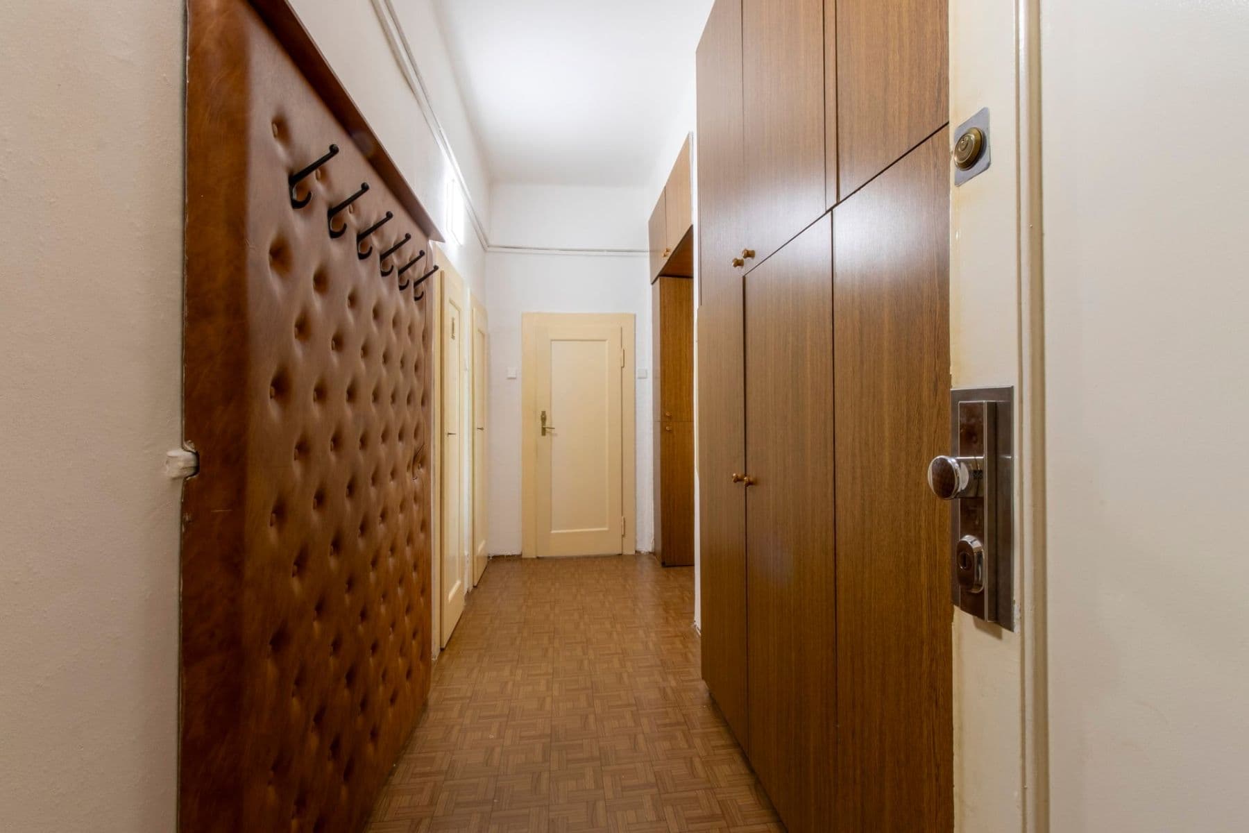Prenájom bytu 2-izbový 50 m², Levá, Praha, Praha Prenájom bytu 2-izbový 50 m², Levá, Praha, Praha