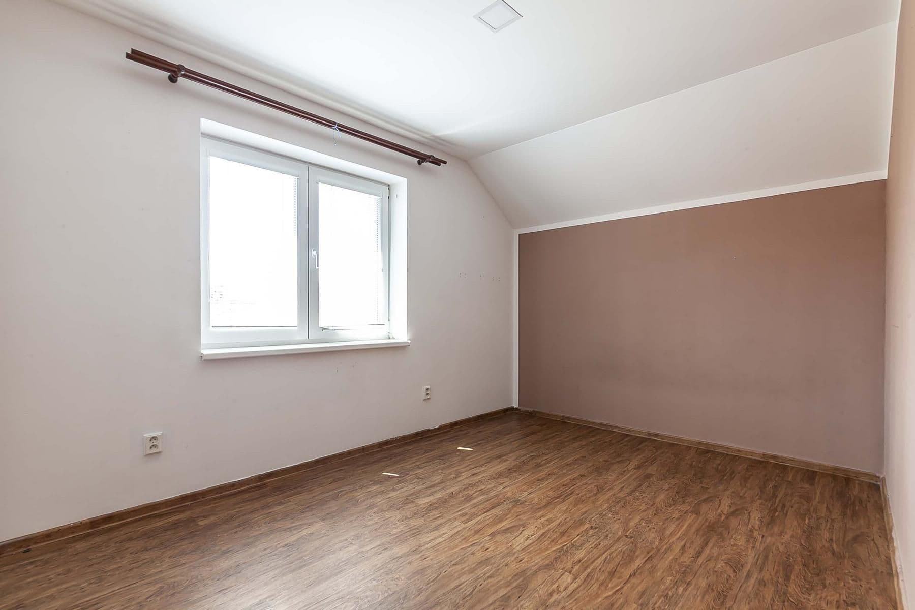 Predaj domu 134 m², pozemek 249 m², Přemysla Oráče, Všetaty, Středočeský kraj Predaj domu 134 m², pozemek 249 m², Přemysla Oráče, Všetaty, Středočeský kraj