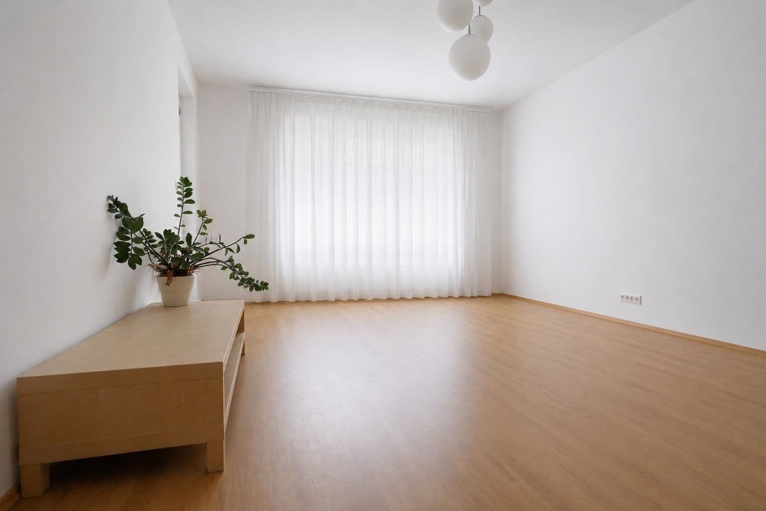 Prenájom bytu 3-izbový 71 m², Chlebovická, Praha, Praha Prenájom bytu 3-izbový 71 m², Chlebovická, Praha, Praha