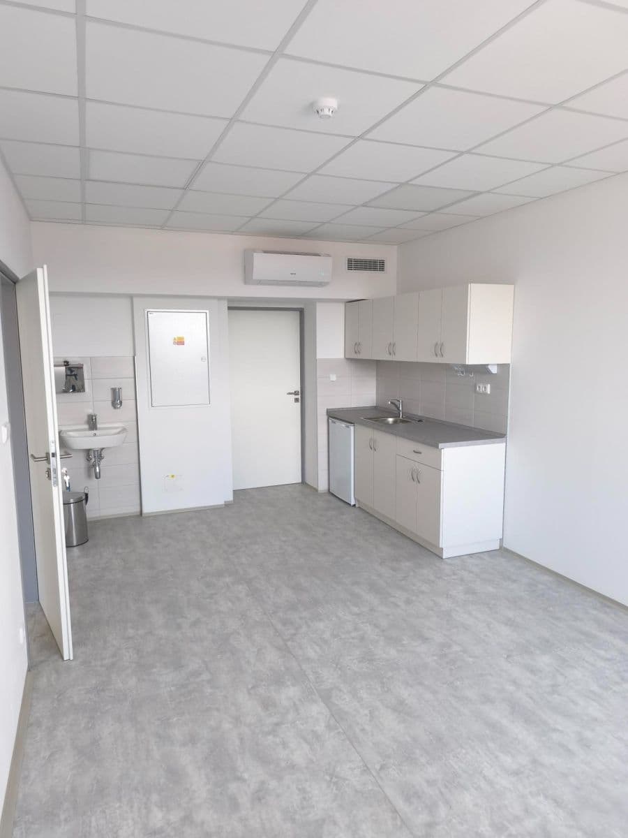 Prenájom nebytového priestoru 71 m², Tyršova, Sedlčany, Středočeský kraj Prenájom nebytového priestoru 71 m², Tyršova, Sedlčany, Středočeský kraj