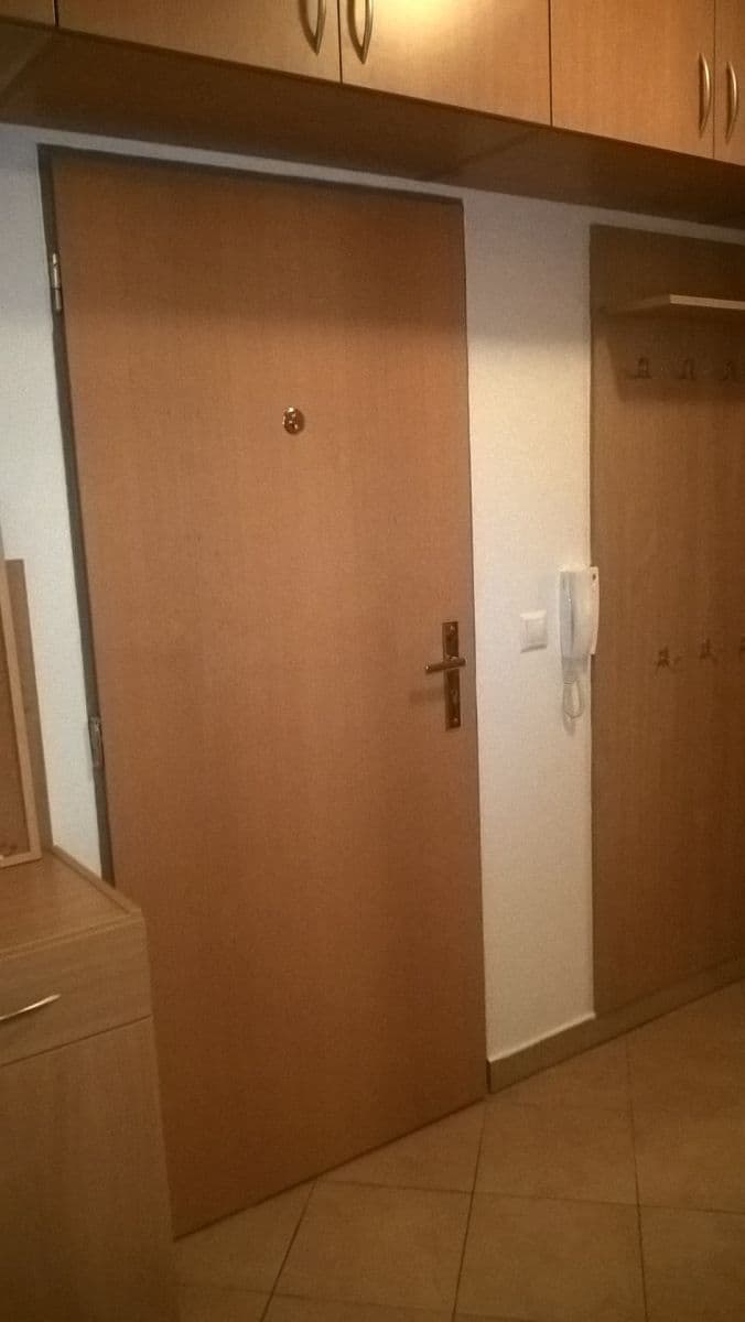 Prenájom bytu 4-izbový 84 m², Na Neklance, Praha, Praha Prenájom bytu 4-izbový 84 m², Na Neklance, Praha, Praha