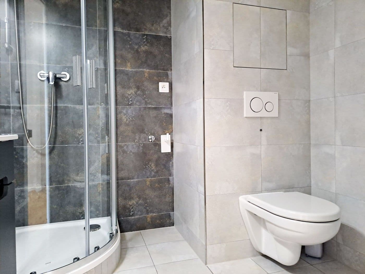 Prenájom bytu 2-izbový 40 m², Novodvorská, Praha, Praha Prenájom bytu 2-izbový 40 m², Novodvorská, Praha, Praha