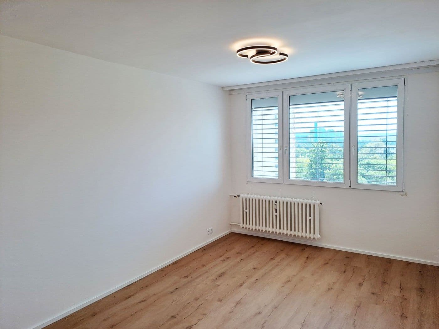 Prenájom bytu 2-izbový 40 m², Novodvorská, Praha, Praha Prenájom bytu 2-izbový 40 m², Novodvorská, Praha, Praha