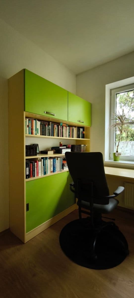 Prenájom bytu 2-izbový 39 m², Kpt. Jaroše, Tábor, Jihočeský kraj Prenájom bytu 2-izbový 39 m², Kpt. Jaroše, Tábor, Jihočeský kraj