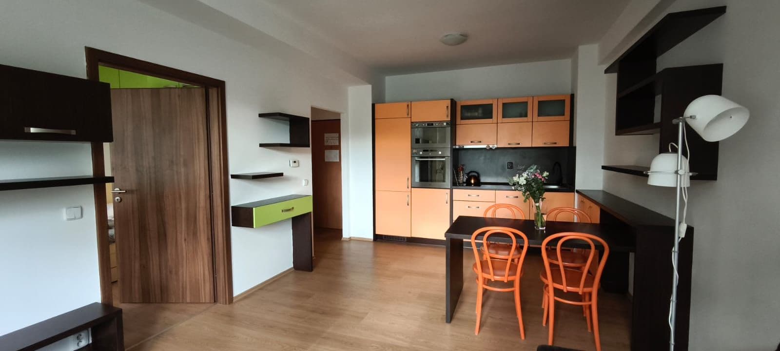 Prenájom bytu 2-izbový 39 m², Kpt. Jaroše, Tábor, Jihočeský kraj Prenájom bytu 2-izbový 39 m², Kpt. Jaroše, Tábor, Jihočeský kraj